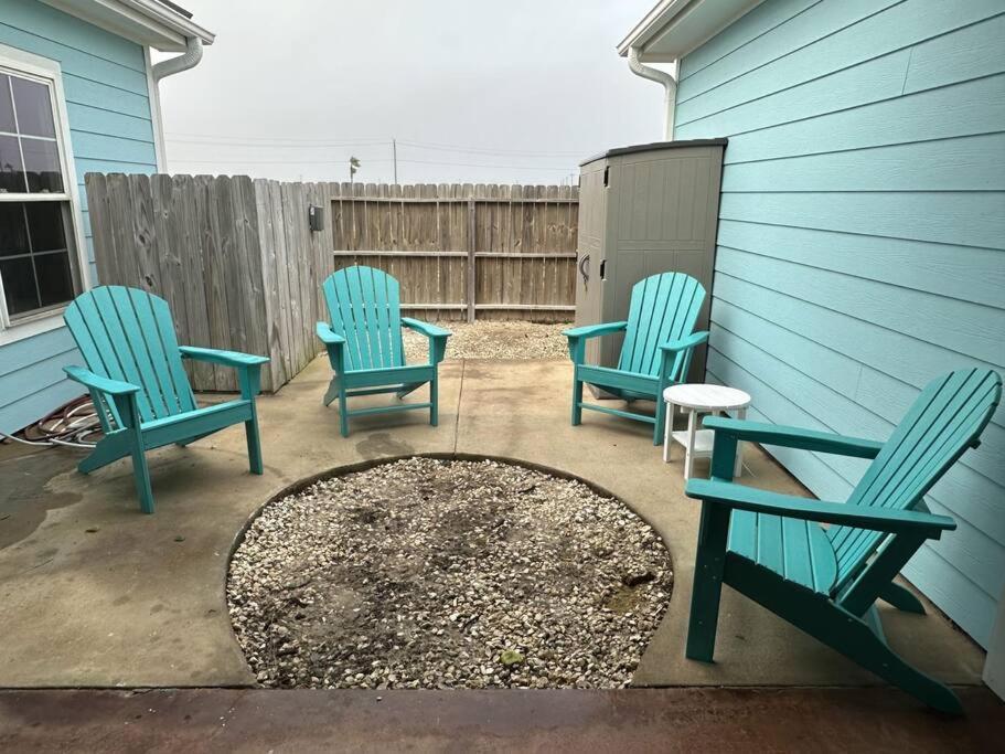 Barefoot Bungalow - Pet Friendly- 2 Bdrm Townhome Corpus Christi Esterno foto