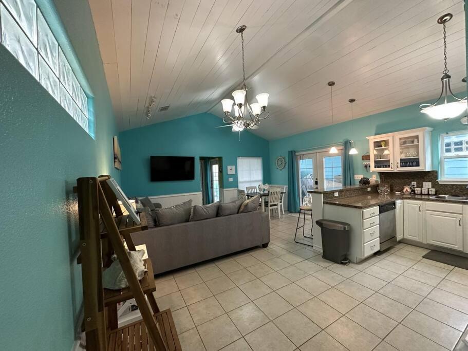 Barefoot Bungalow - Pet Friendly- 2 Bdrm Townhome Corpus Christi Esterno foto